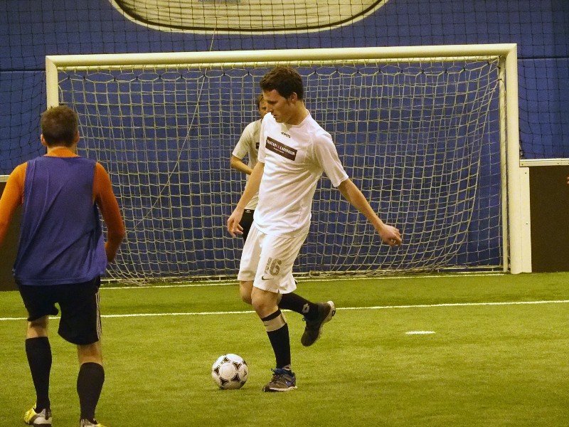 Immobilier : L’équipe Tostain et Laffineur a participé à un tournoi de foot en salle