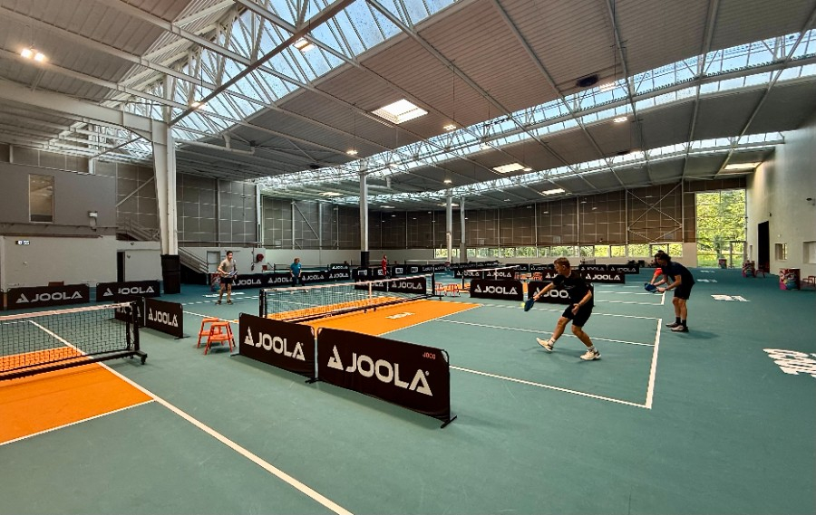 JOCO Pickleball : un nouveau lieu hybride et convivial à la Pilaterie