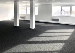 A louer entrepôt bureaux d'environ 615 m2 à Trith Saint Leger - Secteur Valenciennes