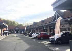 Location surface village commercial Location surface village commercial