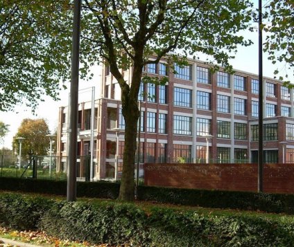 Bureaux Lille - Roubaix : Le CCAS Les 3 Ponts de Roubaix s'installe Sur l'immeuble Salengro