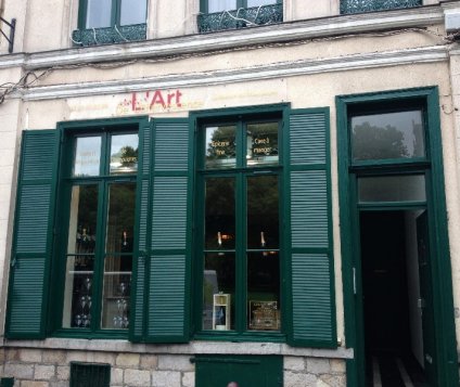 Commerce Lille : L'Art de l'Effervescence s'installe face à la Treille