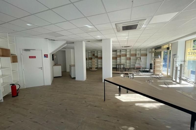 Location commerce Valenciennes