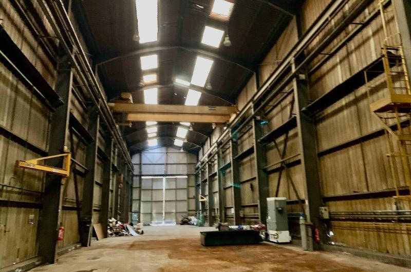 ACTIVITES - ENTREPOTS A VENDRE - 59148 - FLINES LEZ RACHES - SURFACE TOTALE : 2 250 m²