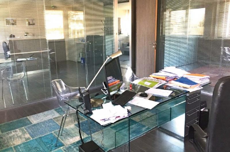 Bureaux à vendre au Croisé
