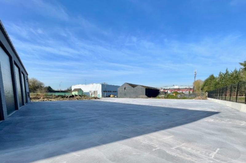 Entrepôt de 684 m² à louer -  Wallers, secteur Valenciennes, Maubeuge 