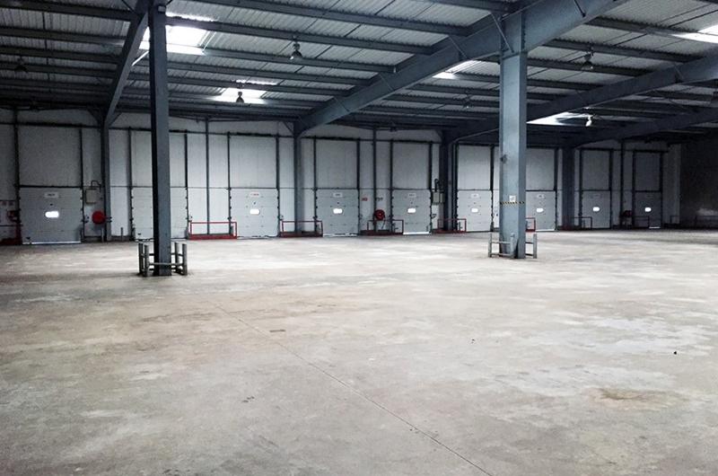 Entrepôt en location d'une superficie de 17 642 m2, secteur Libercourt, Carvin