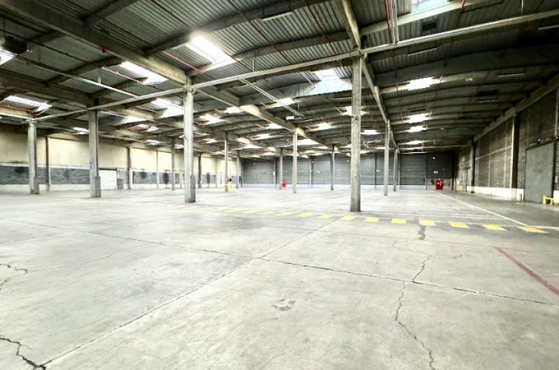 LOGISTIQUE A LOUER - 27 183 m² - HENIN BEAUMONT - Secteur Lille Carvin